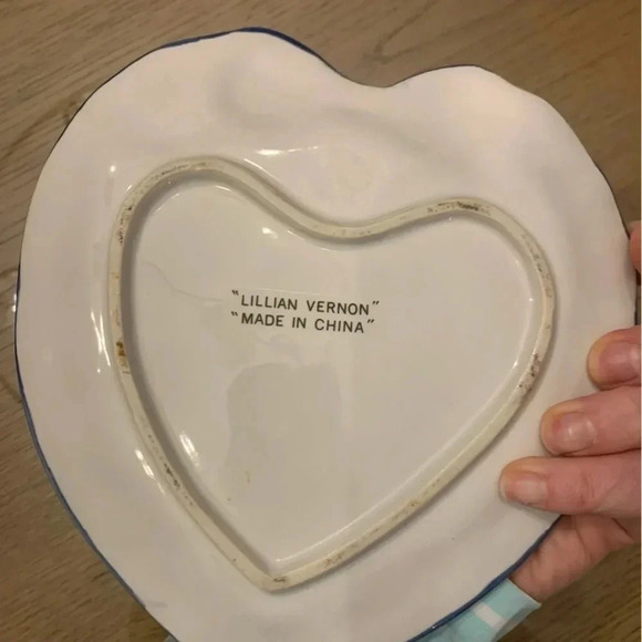 Lillian Vernon Ceramic Plate with Striped Blue and White Ribbon Bow - Picture 2 of 3